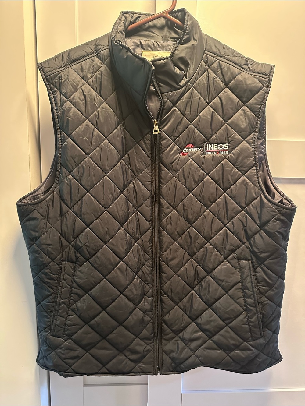 Weatherproof Black Quilted Jacket with Cream Label